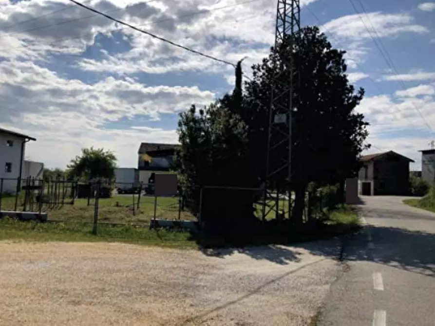 Immagine 2 di Porzione di casa in vendita  in Via Vallonto II a Fontanelle