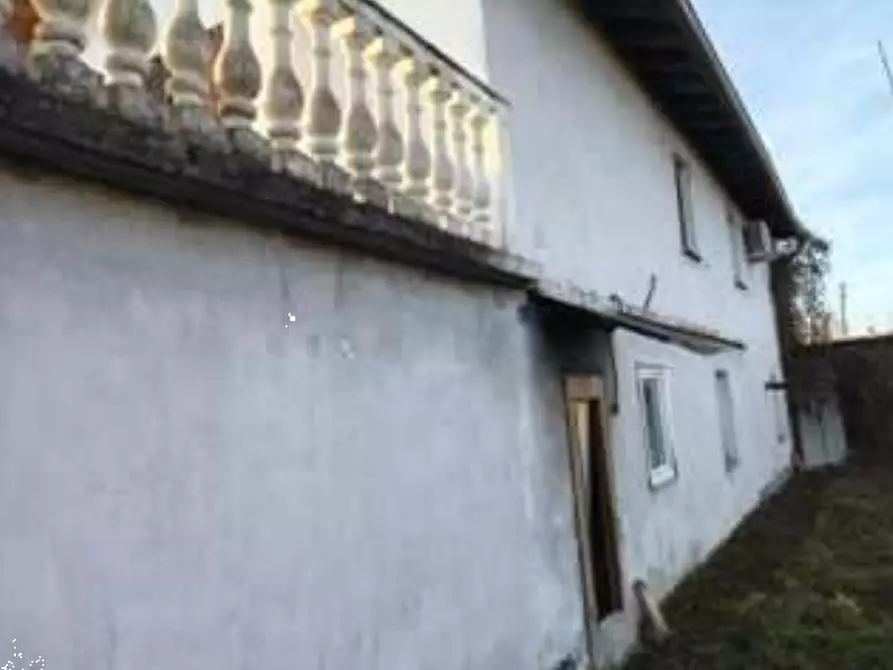 Immagine 9 di Rustico / casale in vendita  in Via Argine a Ponte Di Piave