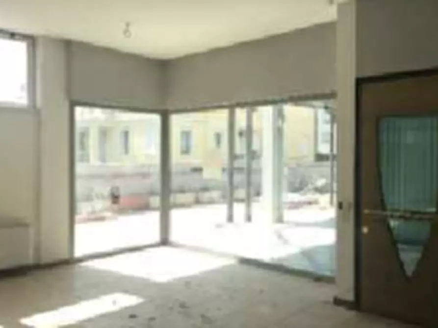 Immagine 2 di Negozio in vendita  in Galleria Nazioni Unite a Vittorio Veneto