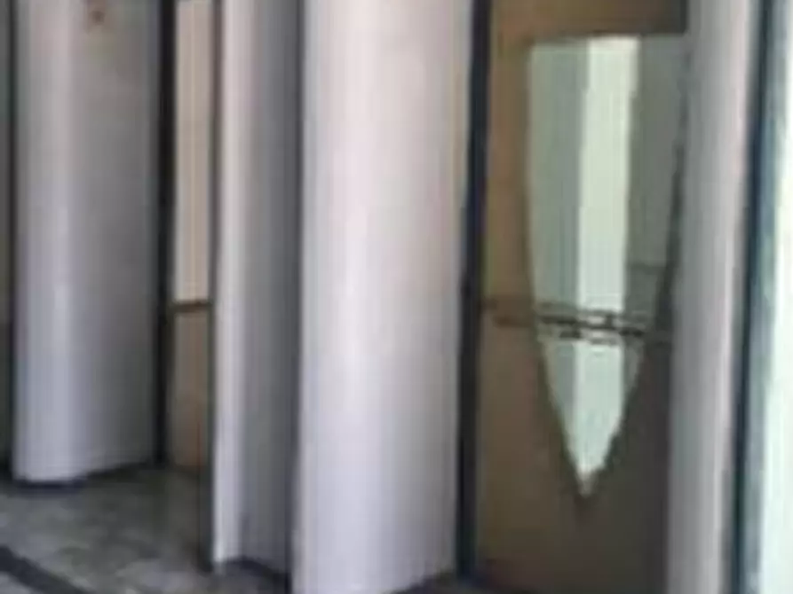 Immagine 8 di Negozio in vendita  in Galleria Nazioni Unite a Vittorio Veneto
