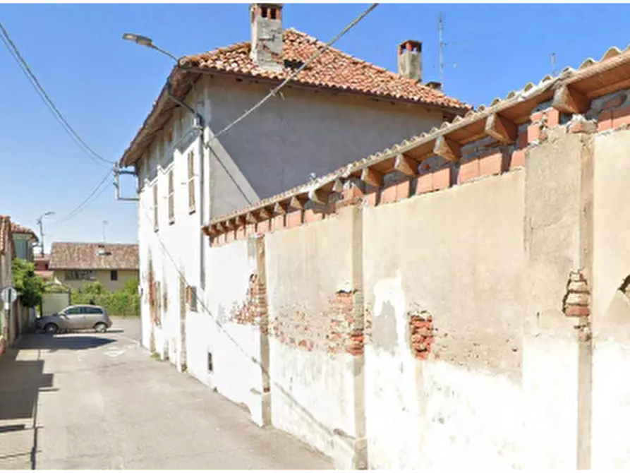 Immagine 1 di Casa indipendente in vendita  in Via S. Pietro a Suardi