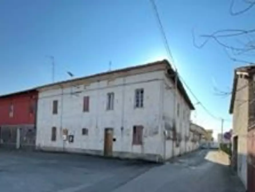 Immagine 2 di Casa indipendente in vendita  in Via S. Pietro a Suardi