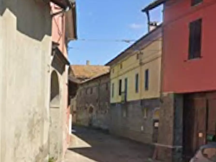 Immagine 9 di Casa indipendente in vendita  in Via S. Pietro a Suardi