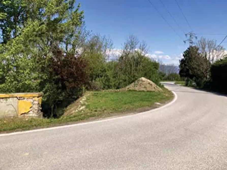 Immagine 7 di Magazzino in vendita  in Via Vallonto II a Fontanelle