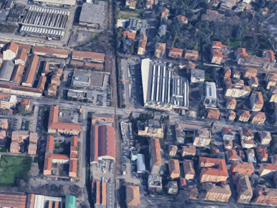 Immagine 3 di Stabile in vendita  in Via Ampère  a Reggio Nell'emilia