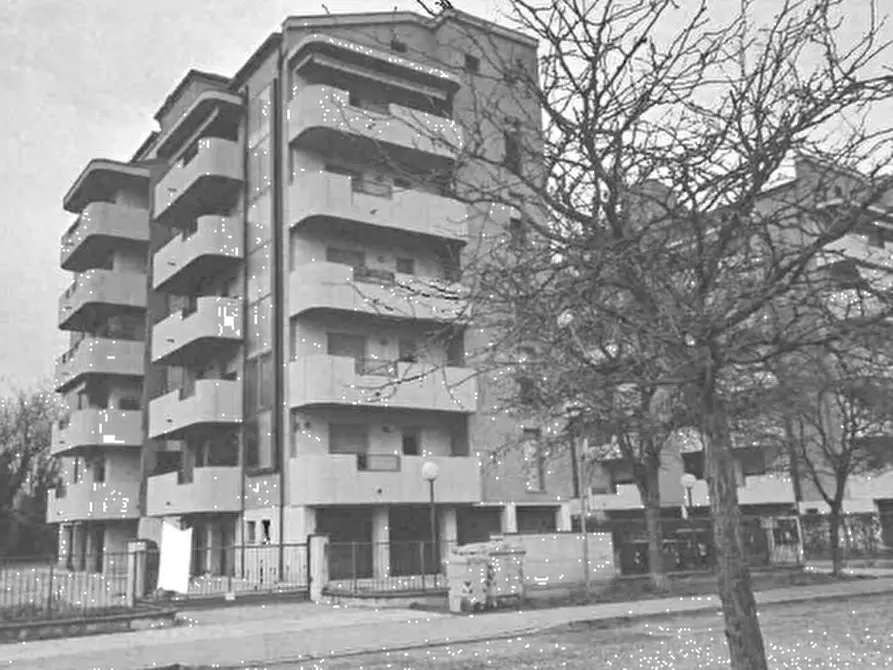 Immagine 3 di Appartamento in vendita  in Via dell'orto a Mirandola