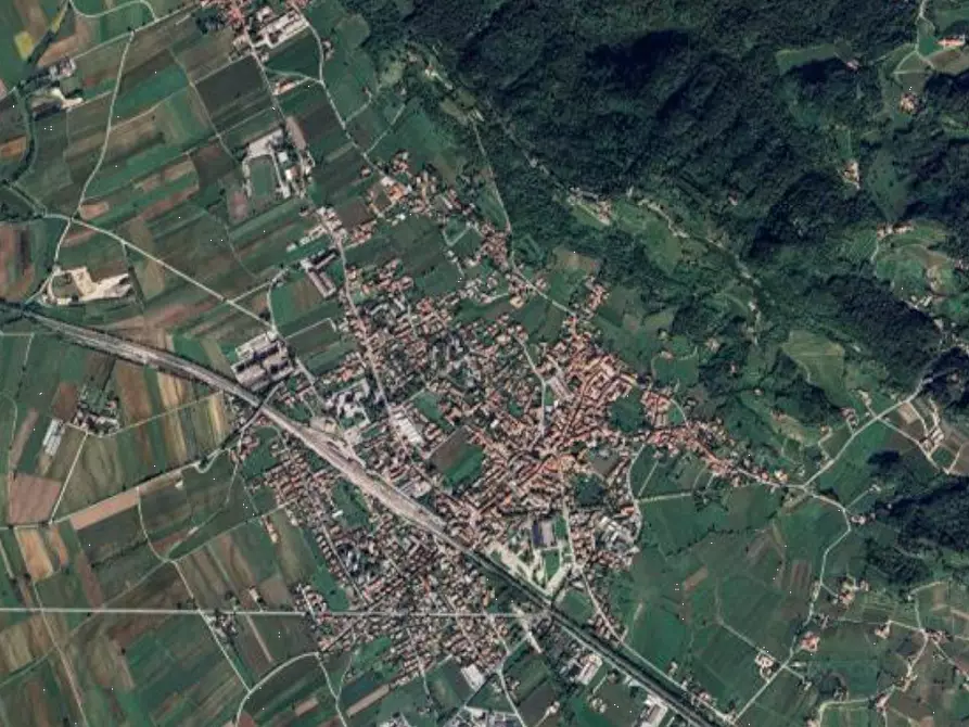 Immagine 12 di Appartamento in vendita  in Via Conti Zucco a Cormons