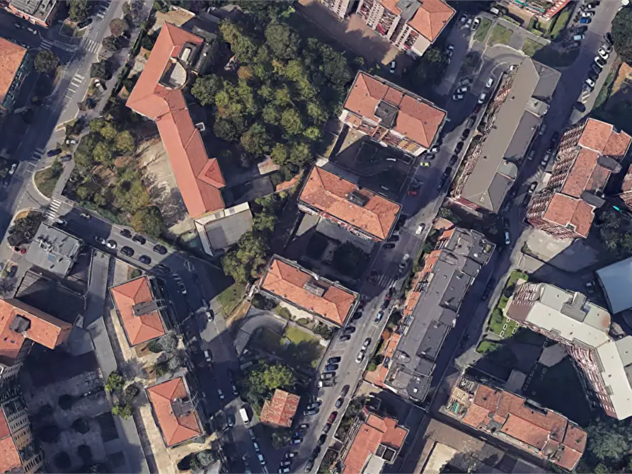 Immagine 1 di Garage in vendita  in Via del Molinazzo a Milano