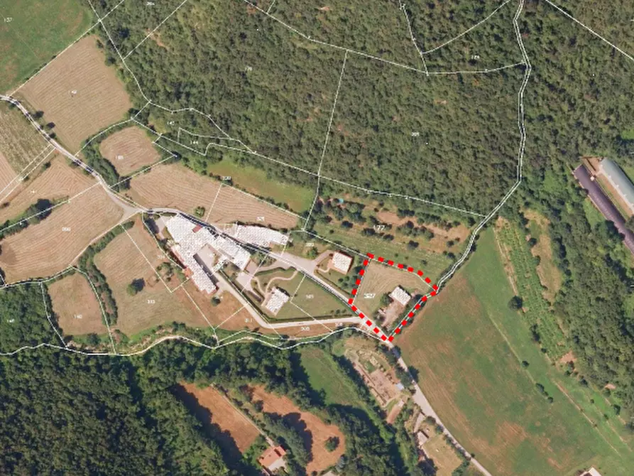 Immagine 2 di Terreno agricolo in vendita  in Via Valdibarco a Castelgomberto