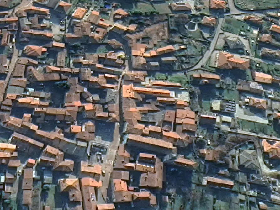 Immagine 2 di Casa indipendente in vendita  in Via della Chiesa  a Luino