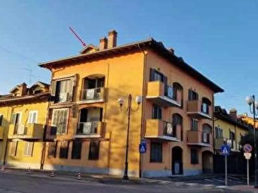 Immagine 1 di Appartamento in vendita  in Via Piazza Fratelli Cattaneo a San Zenone Al Lambro
