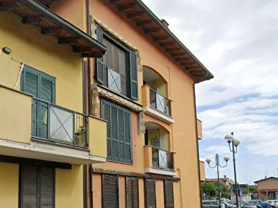 Immagine 6 di Appartamento in vendita  in Via Piazza Fratelli Cattaneo a San Zenone Al Lambro