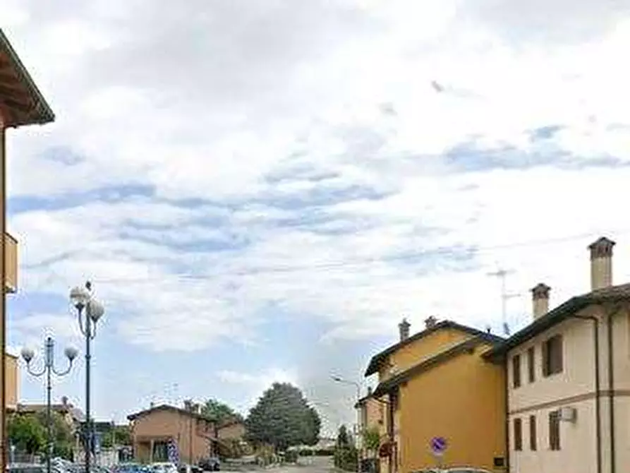 Immagine 7 di Appartamento in vendita  in Via Piazza Fratelli Cattaneo a San Zenone Al Lambro