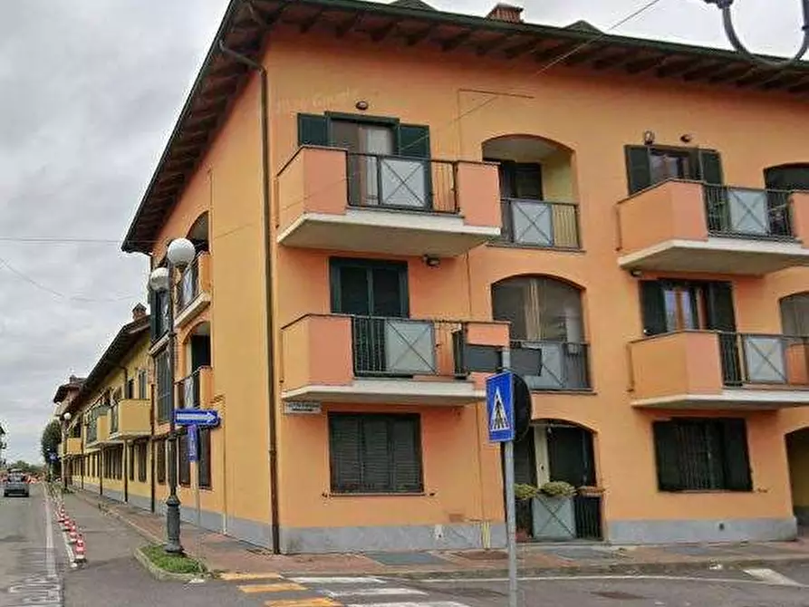 Immagine 8 di Appartamento in vendita  in Via Piazza Fratelli Cattaneo a San Zenone Al Lambro