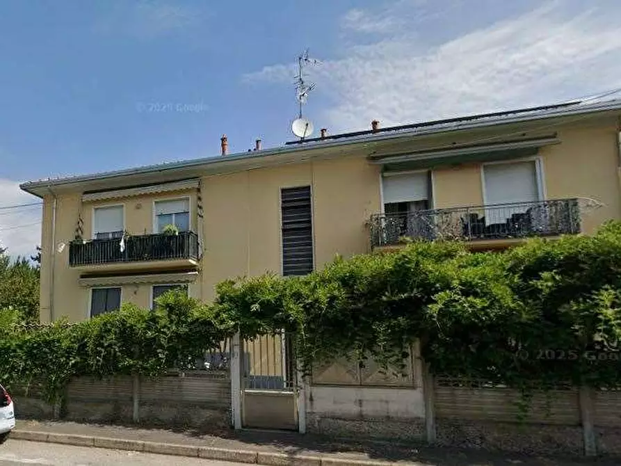 Immagine 1 di Appartamento in vendita  in Viale Giovanni XXIII a Lonate Pozzolo