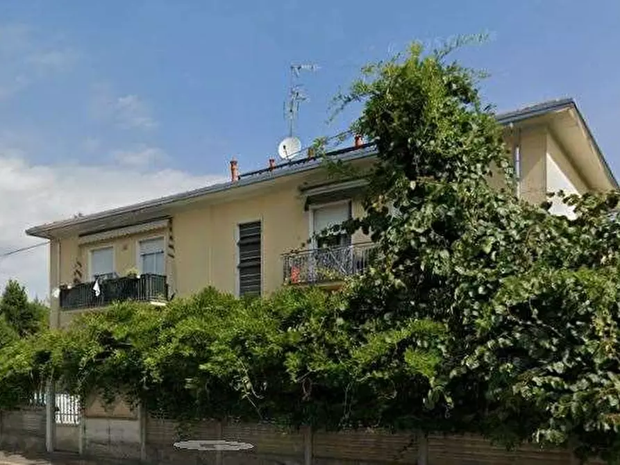 Immagine 10 di Appartamento in vendita  in Viale Giovanni XXIII a Lonate Pozzolo