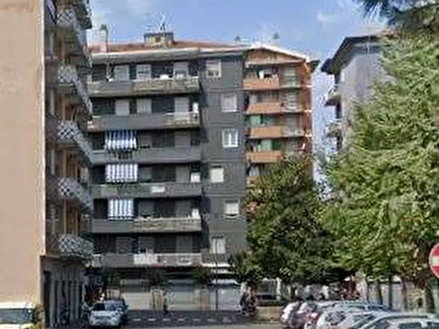Immagine 5 di Garage in vendita  in Via Ponchielli a Cologno Monzese