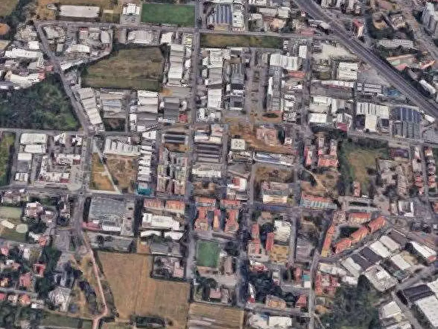 Immagine 8 di Garage in vendita  in Via Ponchielli a Cologno Monzese