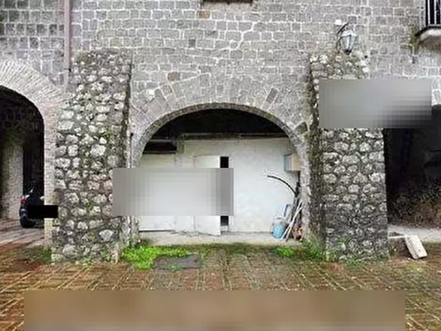 Immagine 3 di Appartamento in vendita  in Via Sant'Antonio Abate a Pietravairano