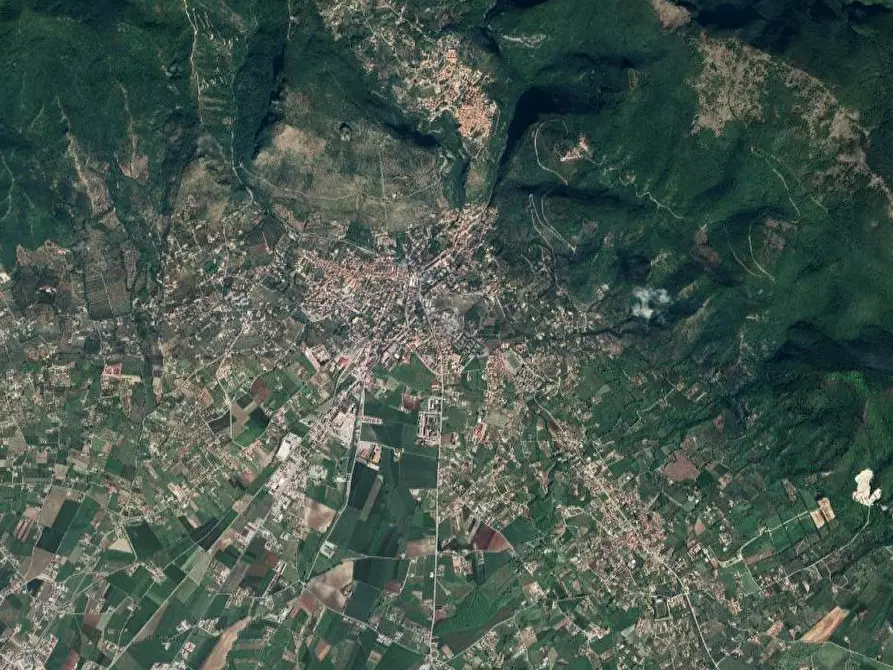 Immagine 7 di Magazzino in vendita  in Via Casino del Duca a Piedimonte Matese