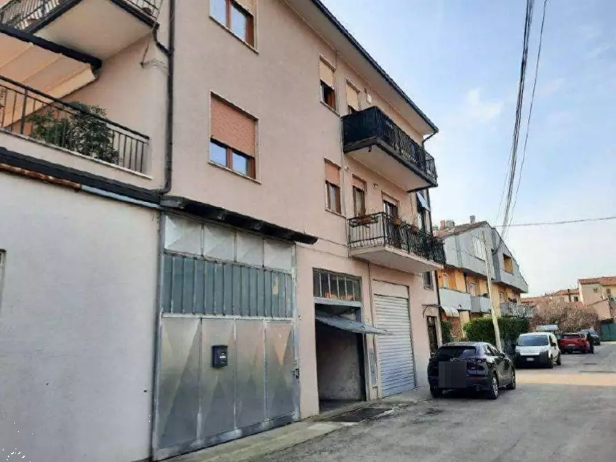 Immagine 2 di Appartamento in vendita  in Via Monte Pasubio a Montecchio Maggiore