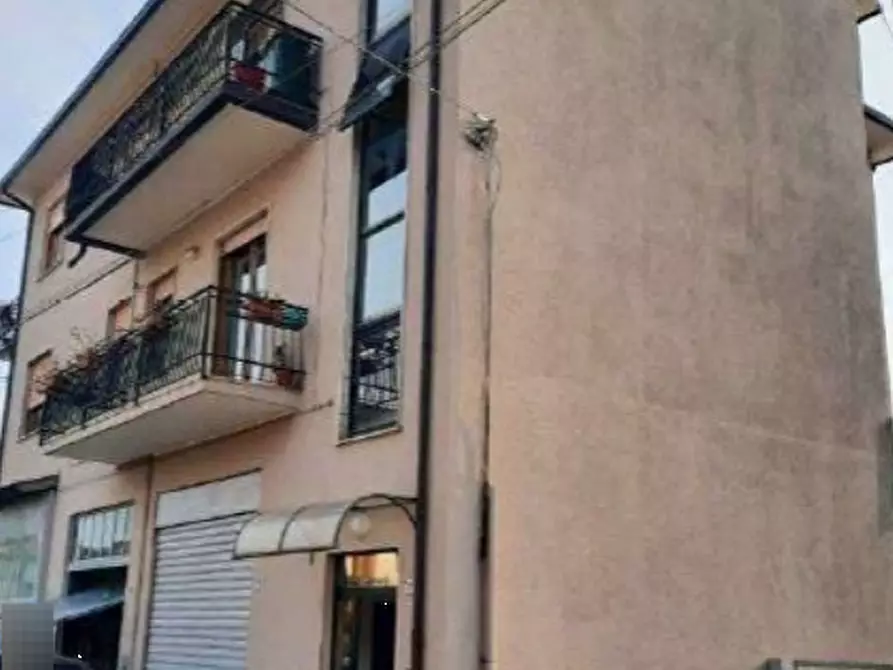 Immagine 3 di Appartamento in vendita  in Via Monte Pasubio a Montecchio Maggiore
