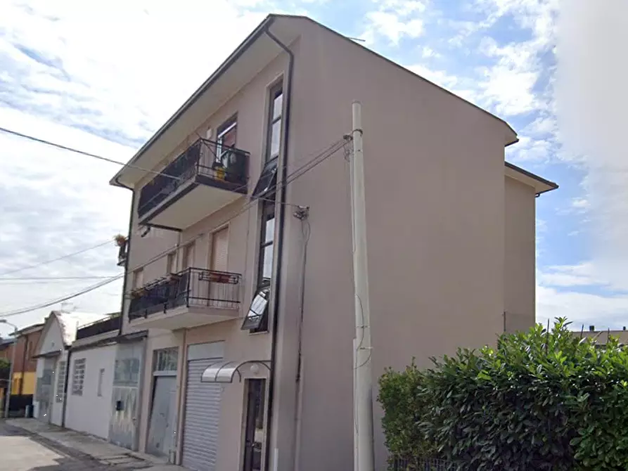 Immagine 5 di Appartamento in vendita  in Via Monte Pasubio a Montecchio Maggiore