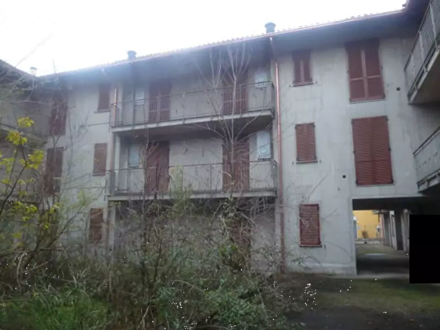 Immagine 2 di Stabile in vendita  in Via Palazzo a Brignano Gera D'adda