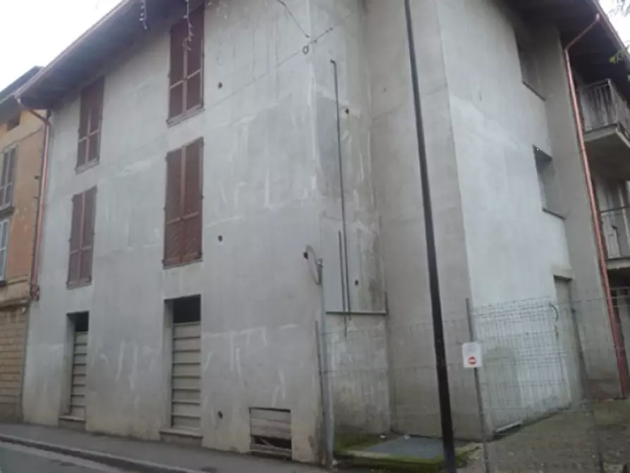 Immagine 1 di Stabile in vendita  in Via Palazzo a Brignano Gera D'adda