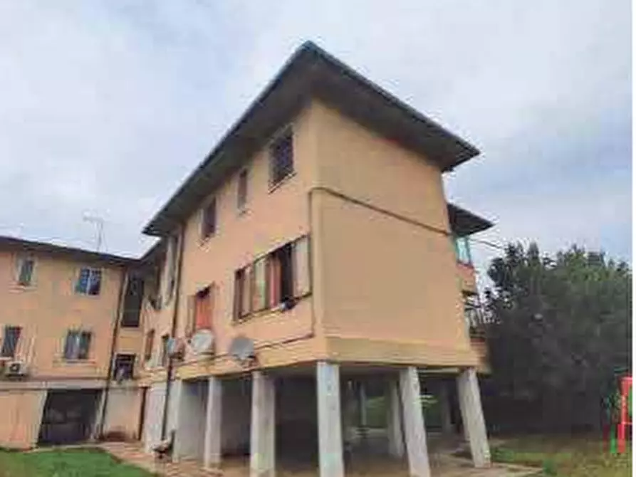 Immagine 4 di Appartamento in vendita  in Via Giovanni Mossolin a Lonigo