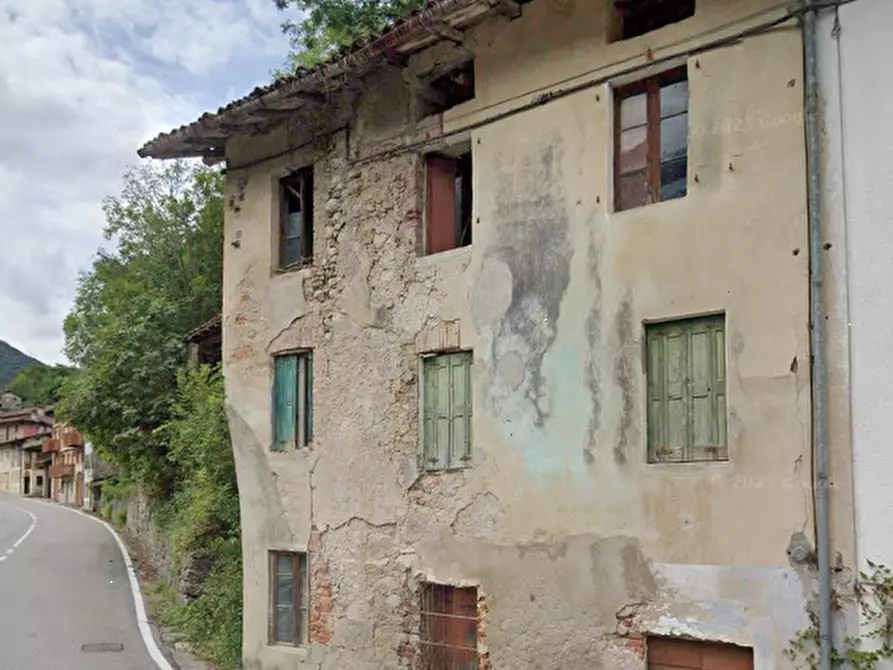 Immagine 4 di Rustico / casale in vendita  in Localita' Fusine in Piazza Libertà a Posina