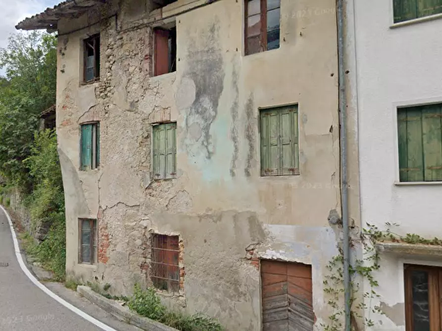 Immagine 5 di Rustico / casale in vendita  in Localita' Fusine in Piazza Libertà a Posina