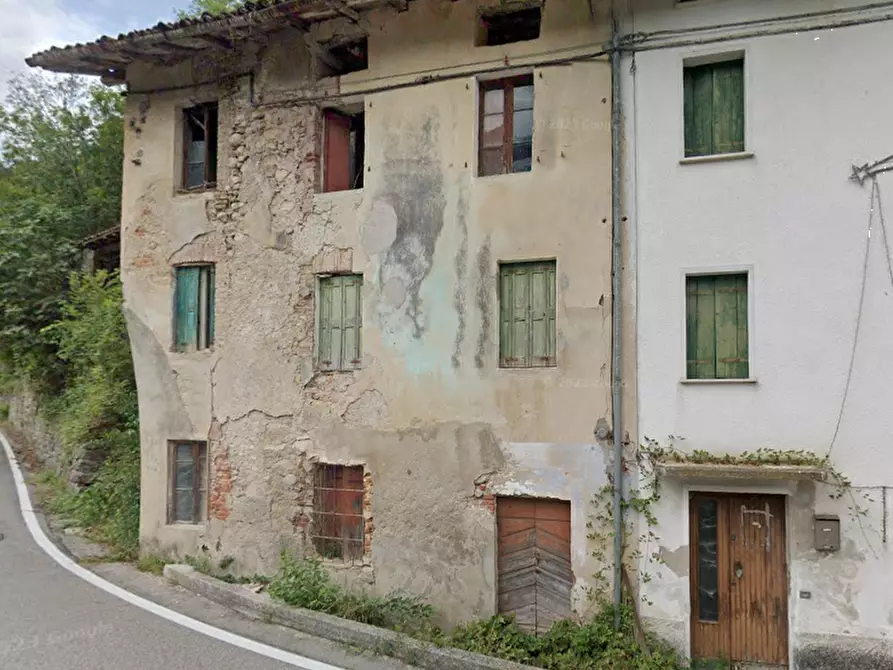 Immagine 6 di Rustico / casale in vendita  in Localita' Fusine in Piazza Libertà a Posina