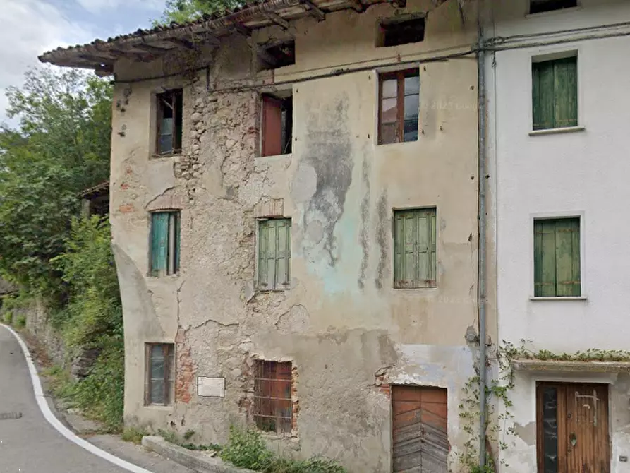 Immagine 7 di Rustico / casale in vendita  in Localita' Fusine in Piazza Libertà a Posina
