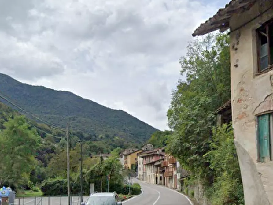 Immagine 12 di Rustico / casale in vendita  in Localita' Fusine in Piazza Libertà a Posina