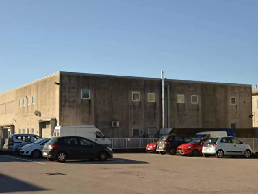 Immagine 9 di Capannone industriale in vendita  in via Gentilin a Carbonera