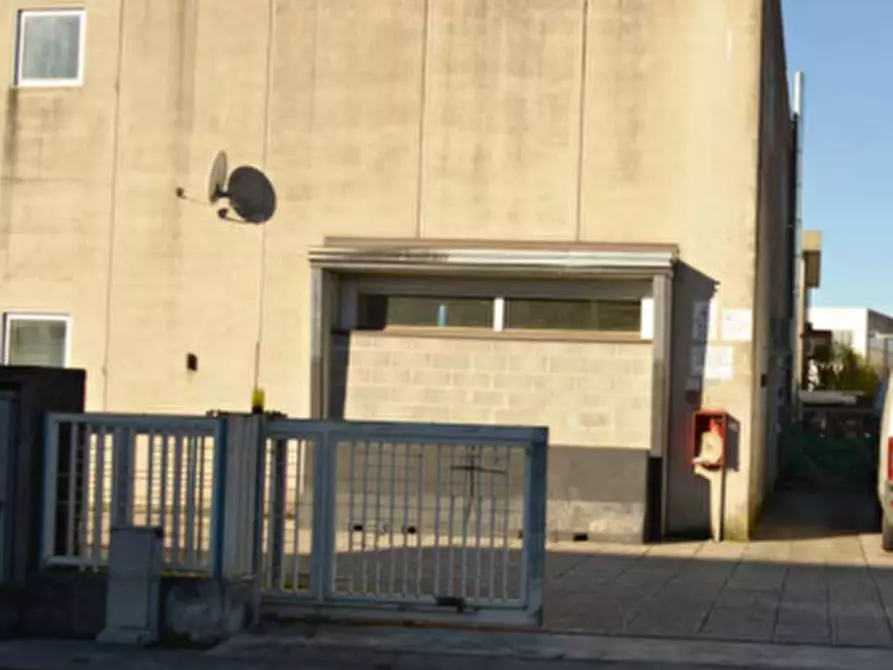 Immagine 15 di Capannone industriale in vendita  in via Gentilin a Carbonera