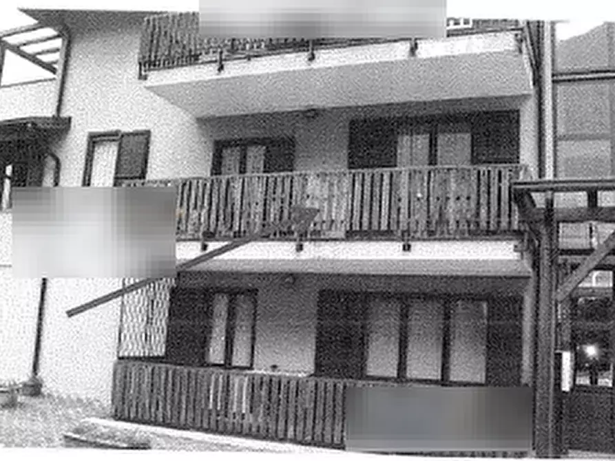 Immagine 4 di Appartamento in vendita  in Via Don Pierfrancesco Bassi a Piancogno