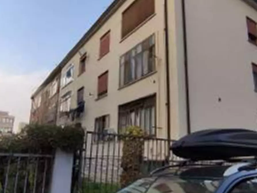Immagine 1 di Appartamento in vendita  in via Rubicone a Venezia