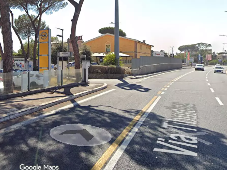 Immagine 23 di Garage in vendita  in Via Tiburtina a Roma