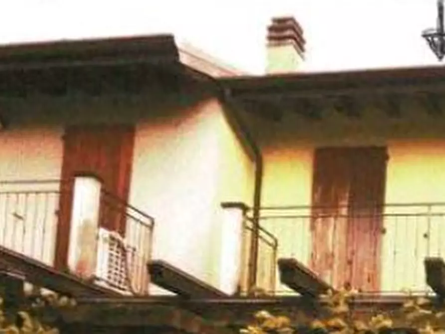 Immagine 2 di Appartamento in vendita  in Via Primavera a Barbariga