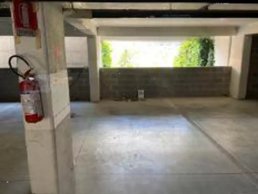 Immagine 2 di Posto auto in vendita  in Via Monte Terminillo a L'aquila