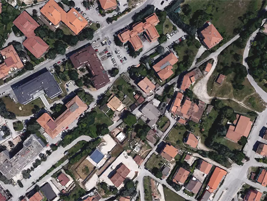 Immagine 5 di Posto auto in vendita  in Via Monte Terminillo a L'aquila