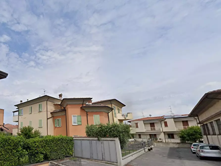 Immagine 2 di Appartamento in vendita  in Via Toscana a Rovato