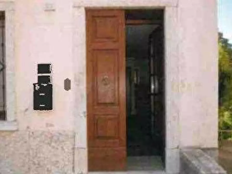 Immagine 4 di Porzione di casa in vendita  in Via Roma a Bosco Chiesanuova