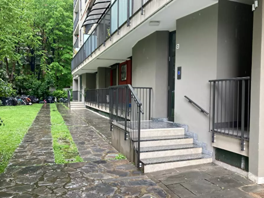 Immagine 2 di Appartamento in vendita  in Via Privata Angera  a Milano