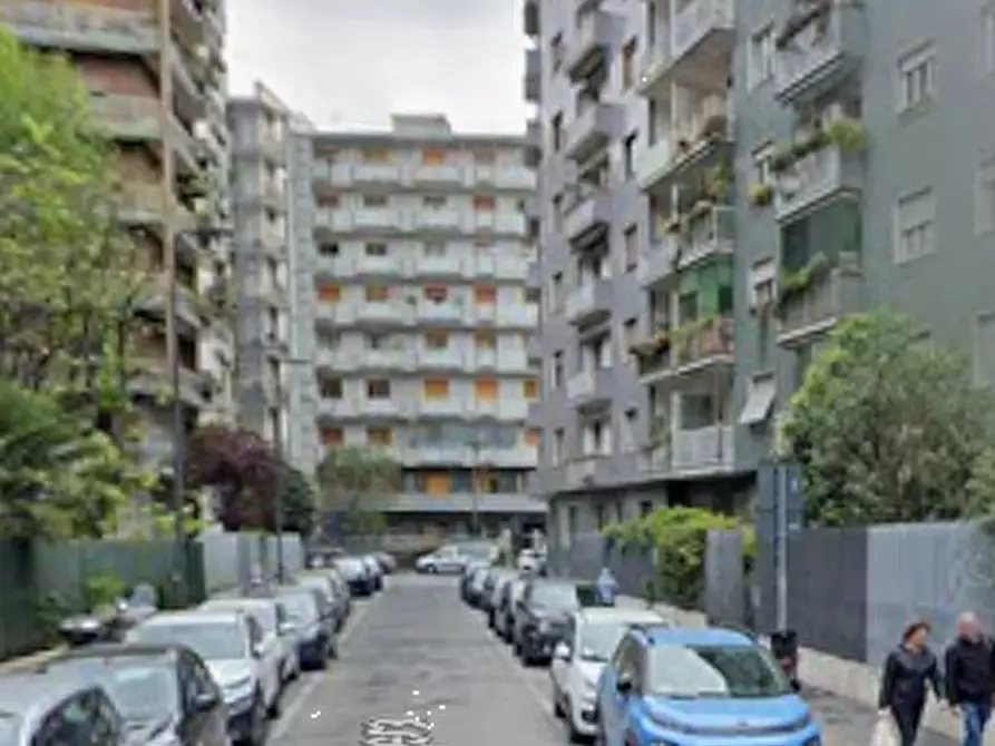 Immagine 3 di Appartamento in vendita  in Via Privata Angera  a Milano