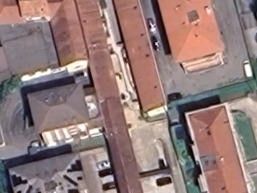 Immagine 16 di Appartamento in vendita  in Corso XXV Aprile a Luino