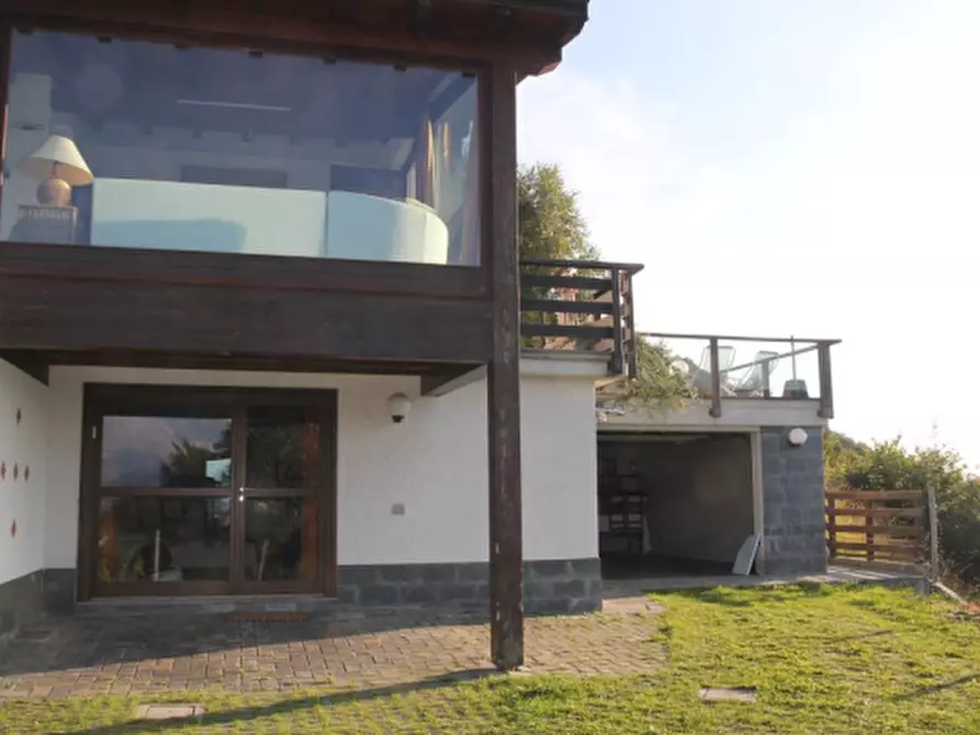 Immagine 3 di Appartamento in vendita  in Via Sighignola a Alta Valle Intelvi