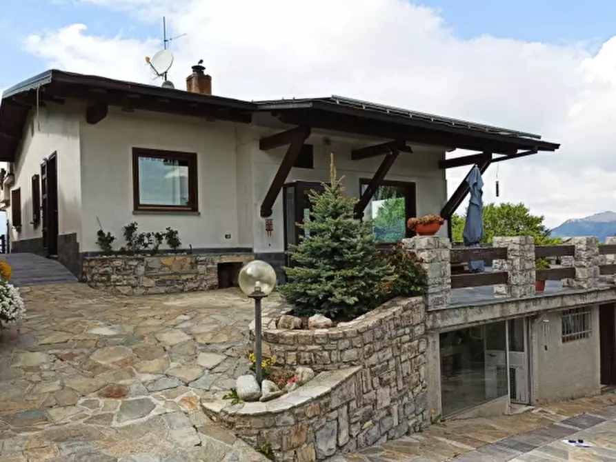 Immagine 6 di Appartamento in vendita  in Via Sighignola a Alta Valle Intelvi